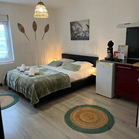 L'Auberge De La Gare, Appartements Tout Confort, Proches Gare Yzeure Exteriör bild