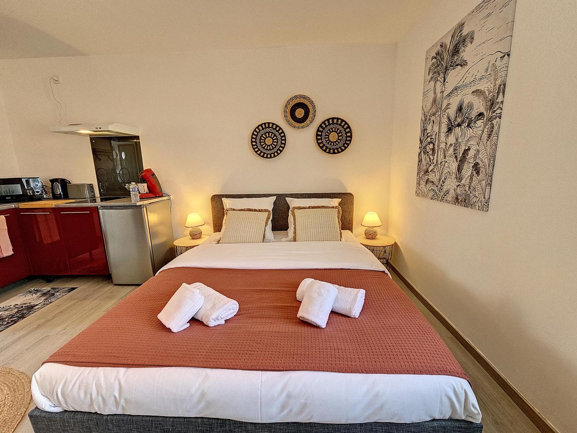 L'Auberge De La Gare, Appartements Tout Confort, Proches Gare Yzeure Exteriör bild